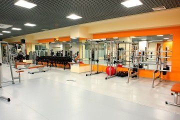Фитнес клуб Orange Fitness на Кубанской набережной (фото )