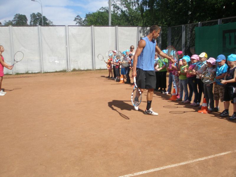Теннисная школа Красногорска в Павшинской пойме (фото )
