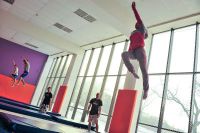 спортивная школа акробатики для взрослых - Спортивный центр На батуте
