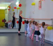 спортивная секция акробатики - Студия для детей SvetiC